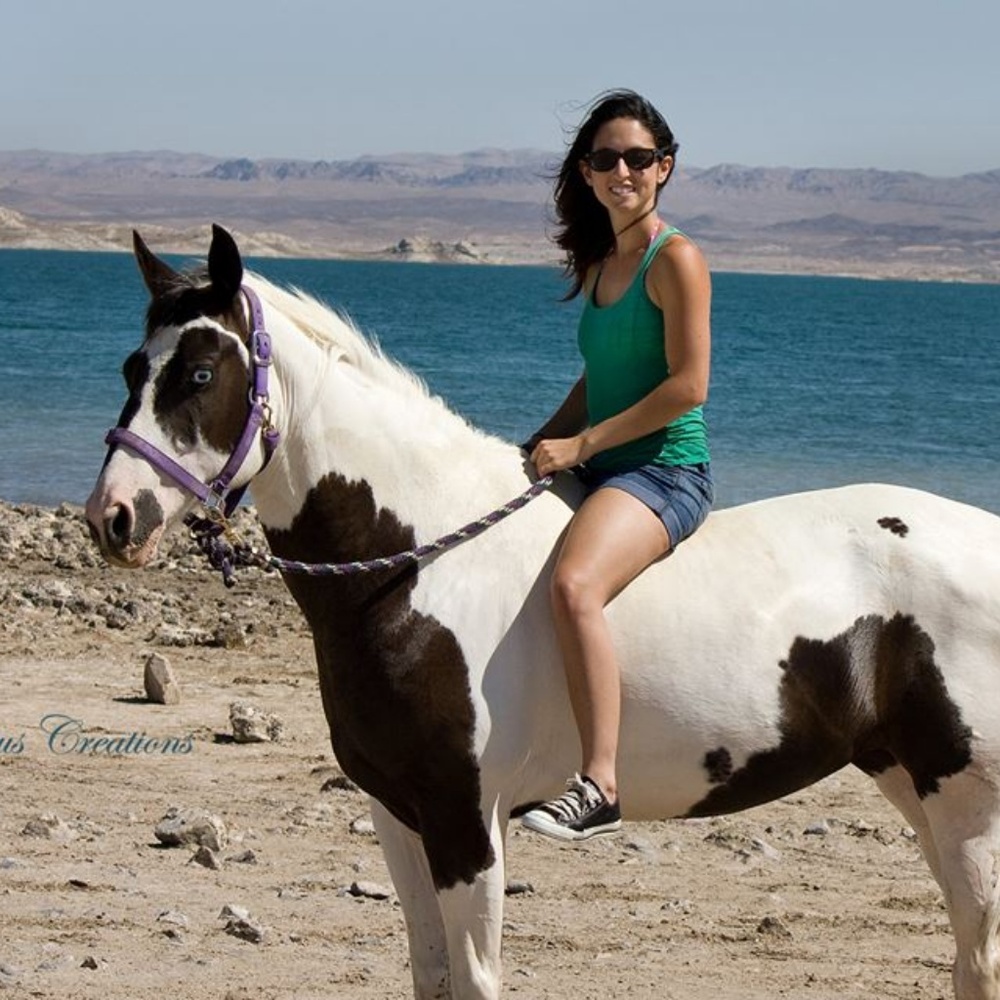 Meet your Posher, Ashley